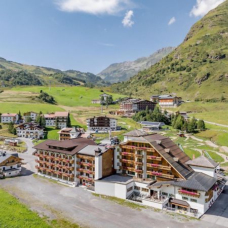 Alpenromantik-Hotel Wirlerhof กัลเทือร์ ภายนอก รูปภาพ