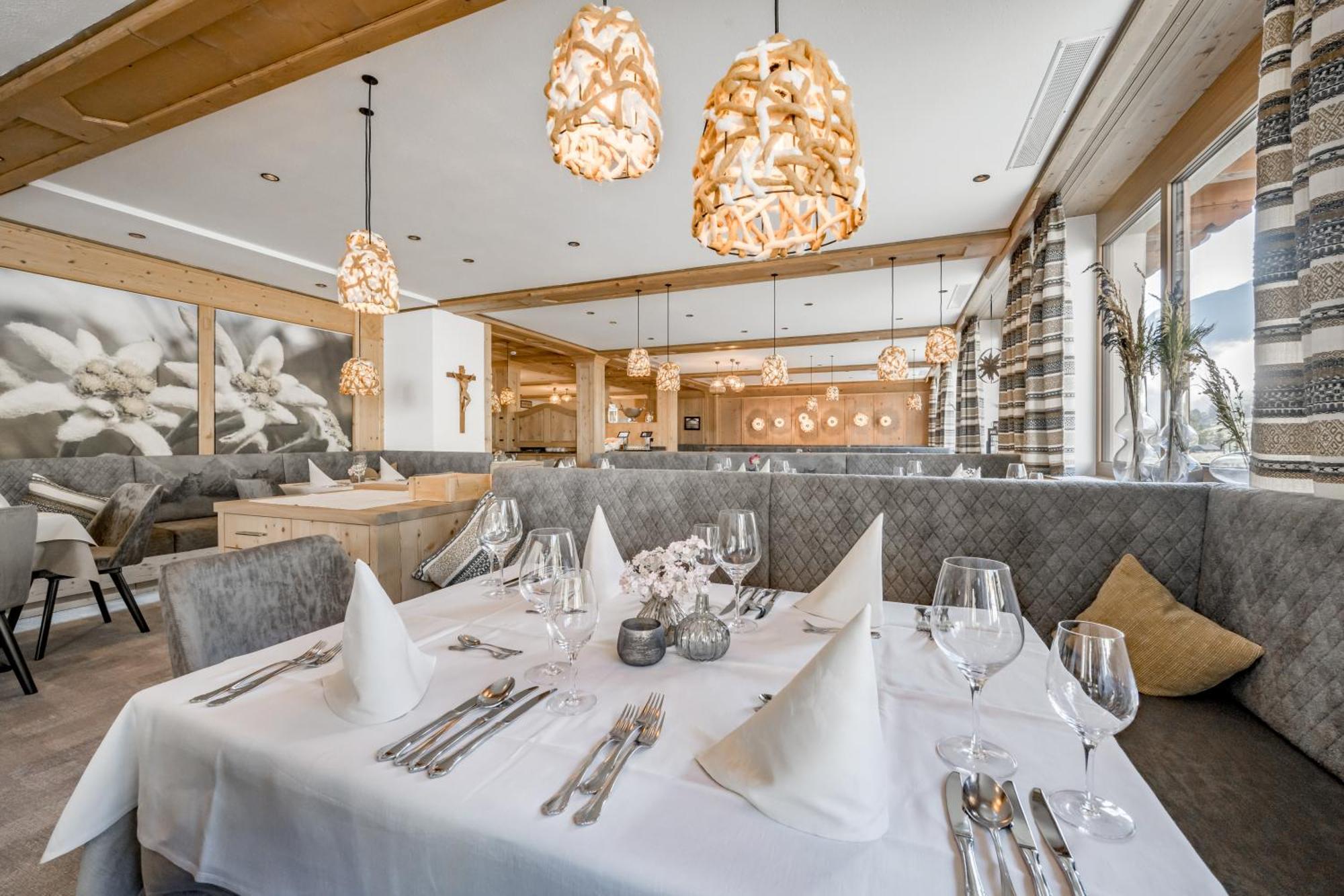 Alpenromantik-Hotel Wirlerhof กัลเทือร์ ภายนอก รูปภาพ