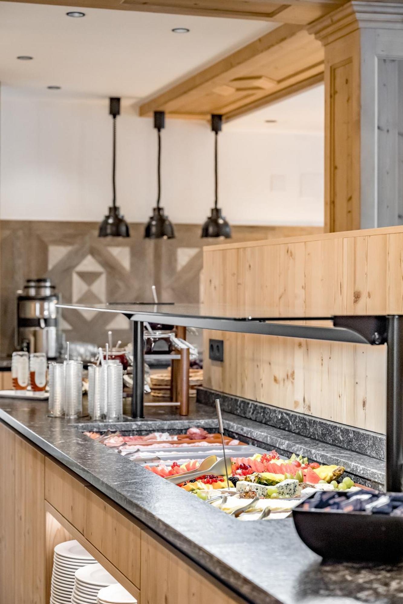 Alpenromantik-Hotel Wirlerhof กัลเทือร์ ภายนอก รูปภาพ